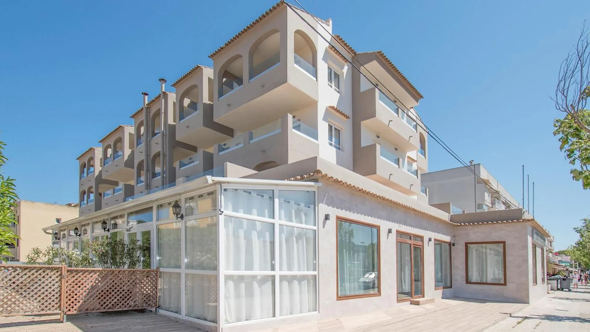 Nura Santa Ponsa & Spa 4*,