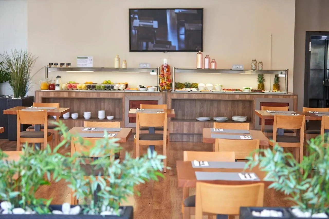 Szálloda Nura Santa Ponsa & Spa