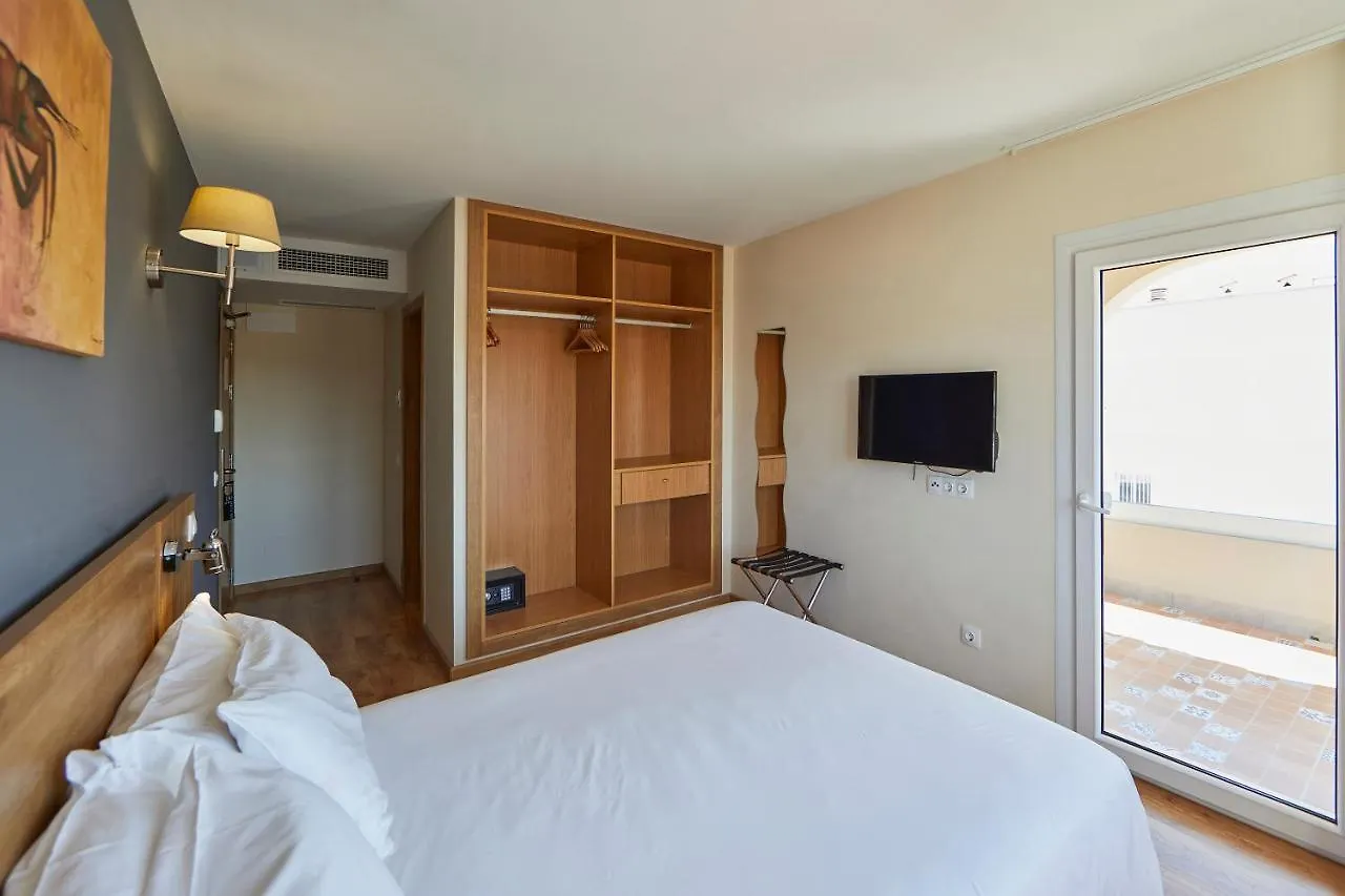 Nura Santa Ponsa & Spa 4*,