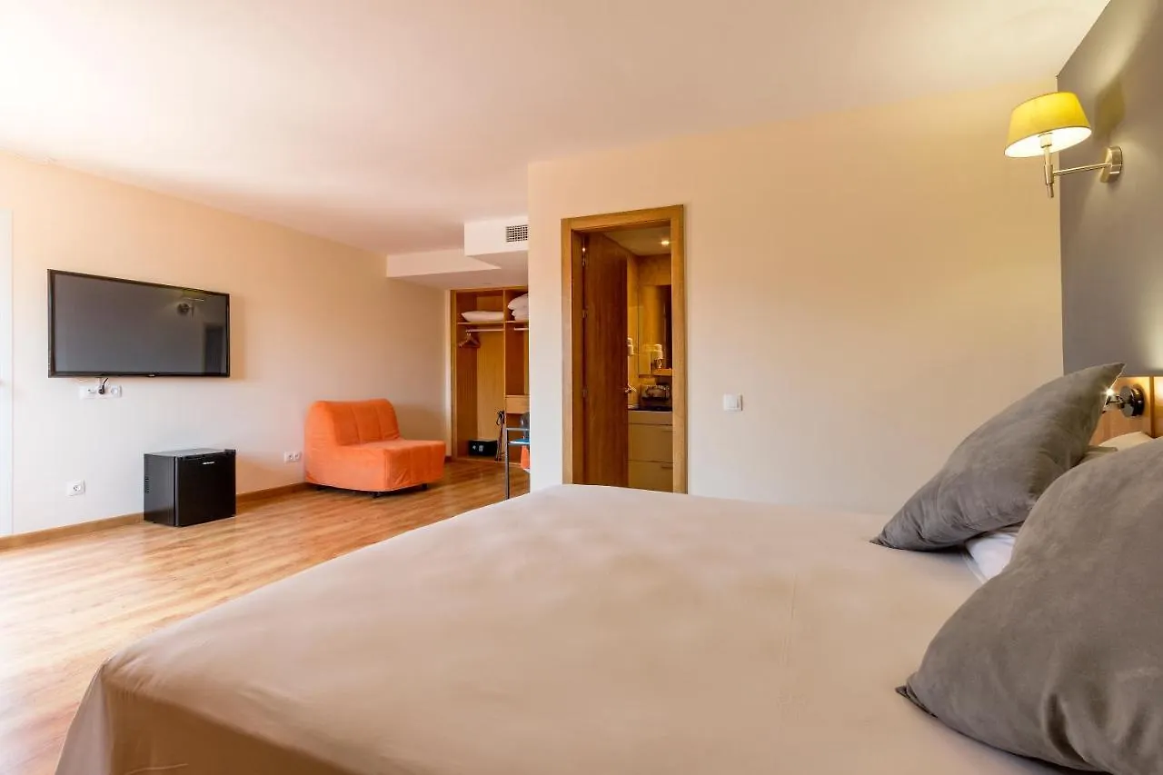 Nura Santa Ponsa & Spa 4*,