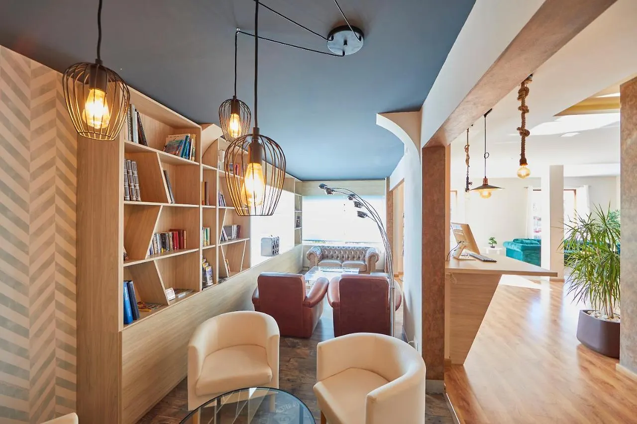 Nura Santa Ponsa & Spa ספרד